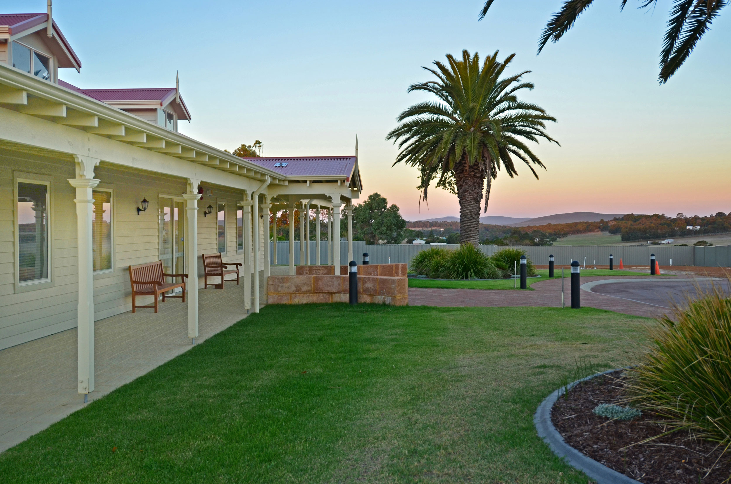 St Ives Albany